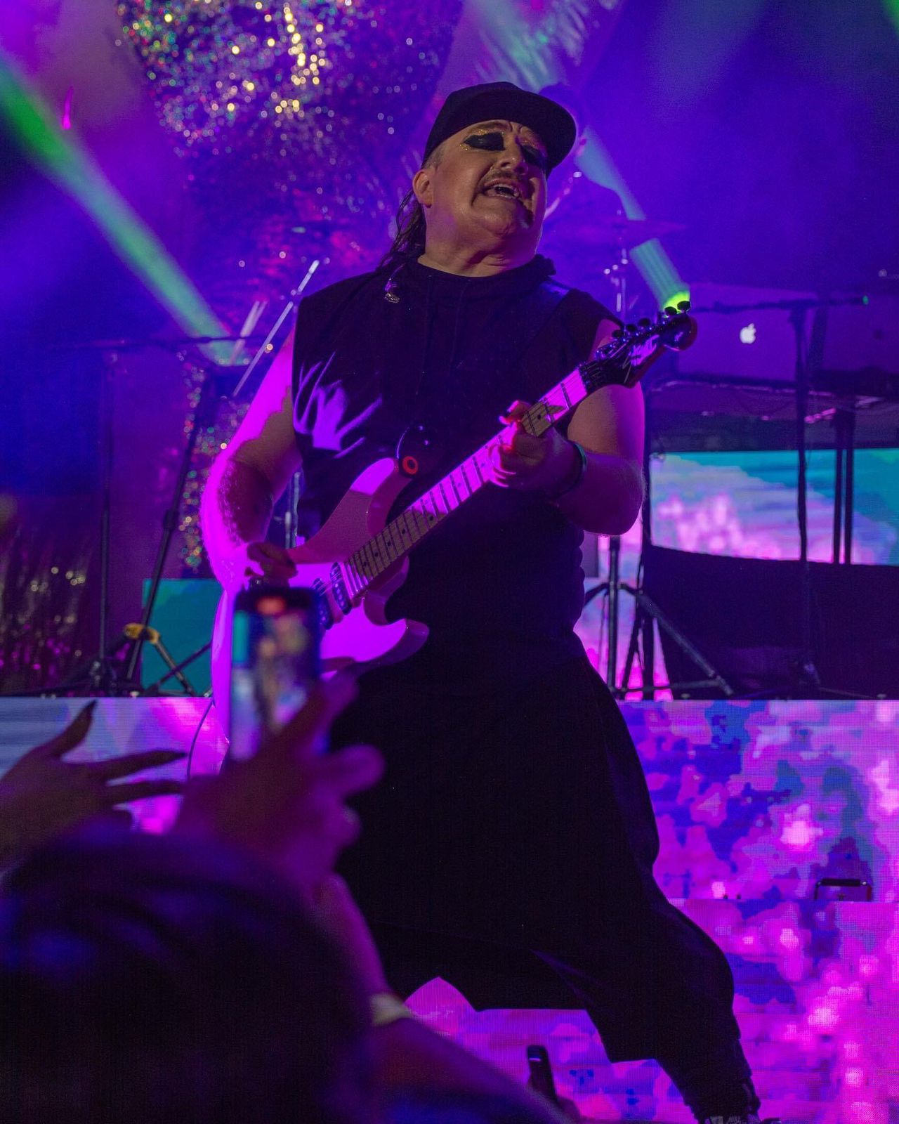 Anuncia Salvador Santos Cedillo una nueva entrega de boletos para Moderatto en el Foro del Artista